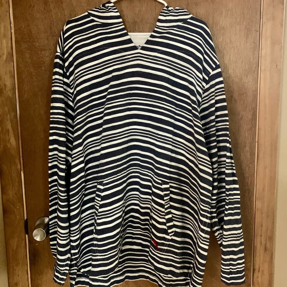 Tommy Bahama Hooded Long Sleeve